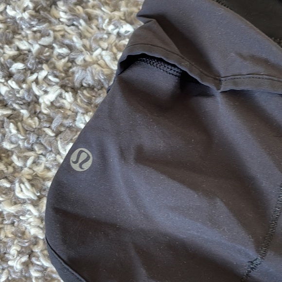 Lulu lemon black athletic short SOLD - Picture 2 of 4